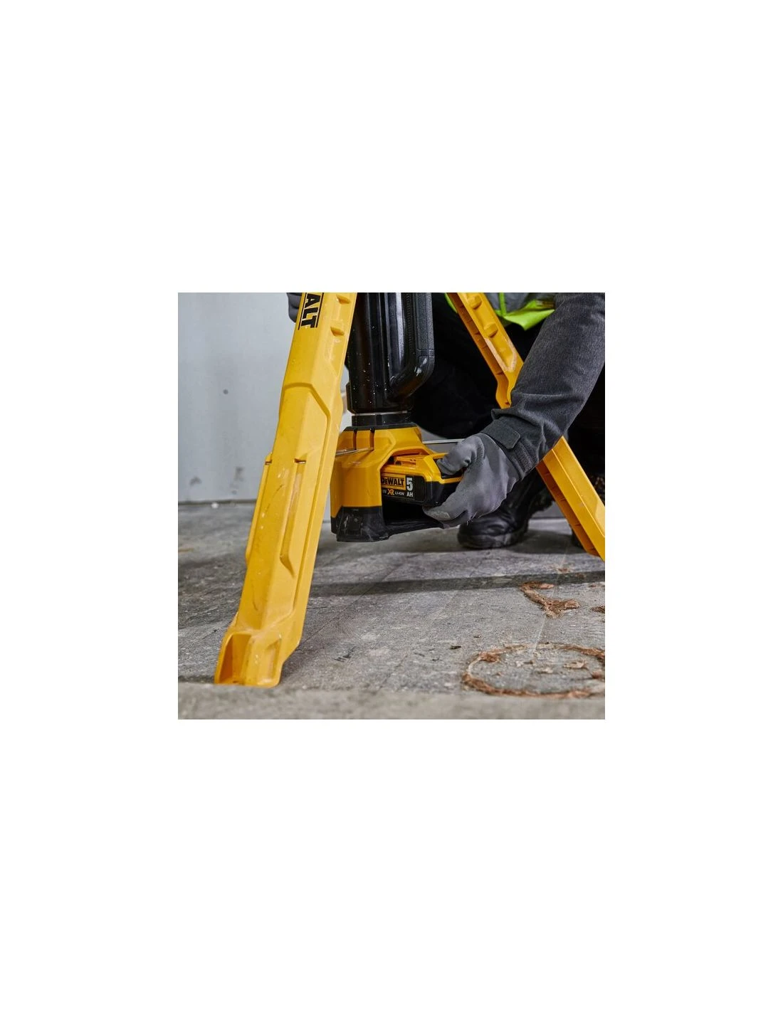 Projecteur De Chantier DEWALT 18V XR Li-Ion Avec Trépied DCL079 – Image 3
