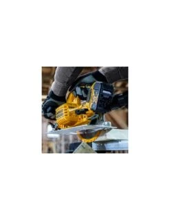 Scie Circulaire Sans Fil DeWALT 18V Li-ion DCS570N-XJ