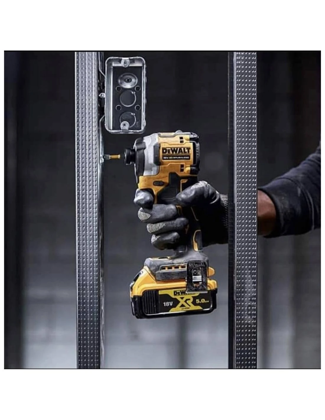 Visseuse à Chocs DeWALT DCF850 18V XR Li-ion ¼" (Machine Nue) – Image 9